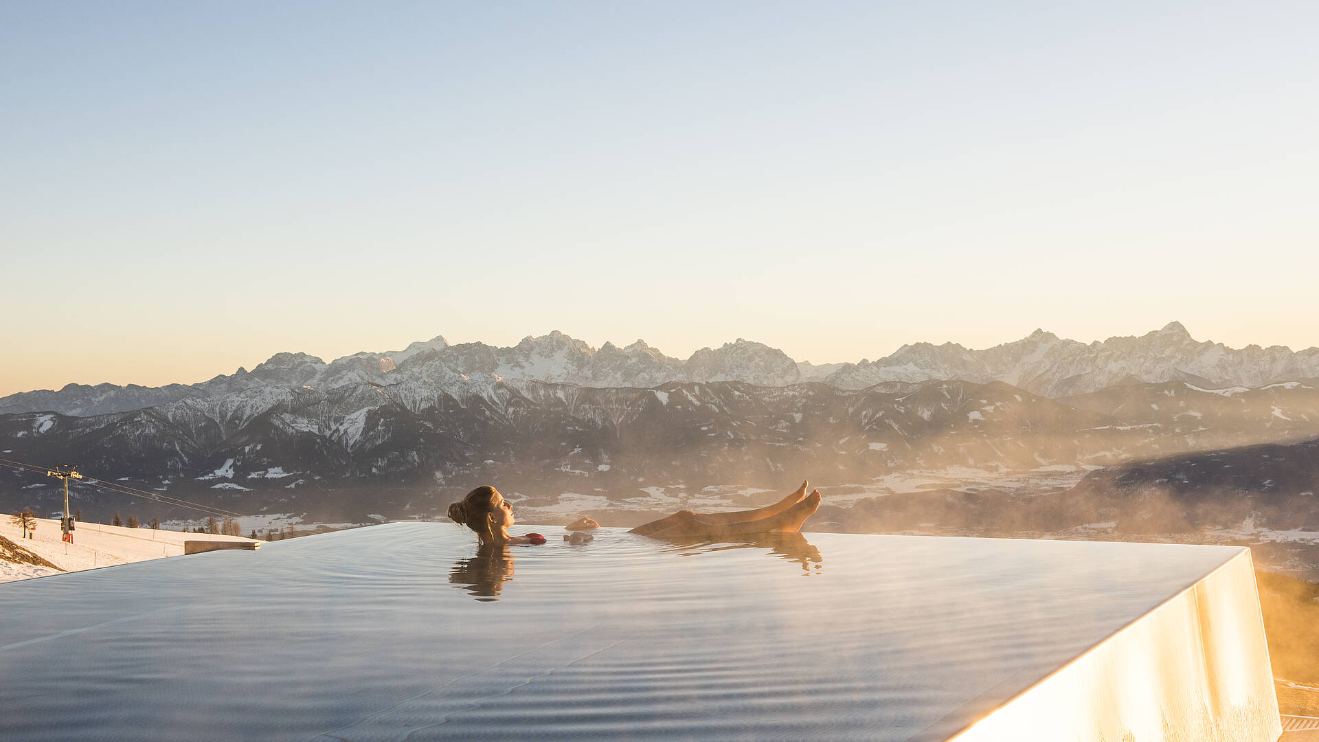 Infinitypool Alpinhotel Pacheiner - Gerlitzen Alpe - www.pacheiner.at