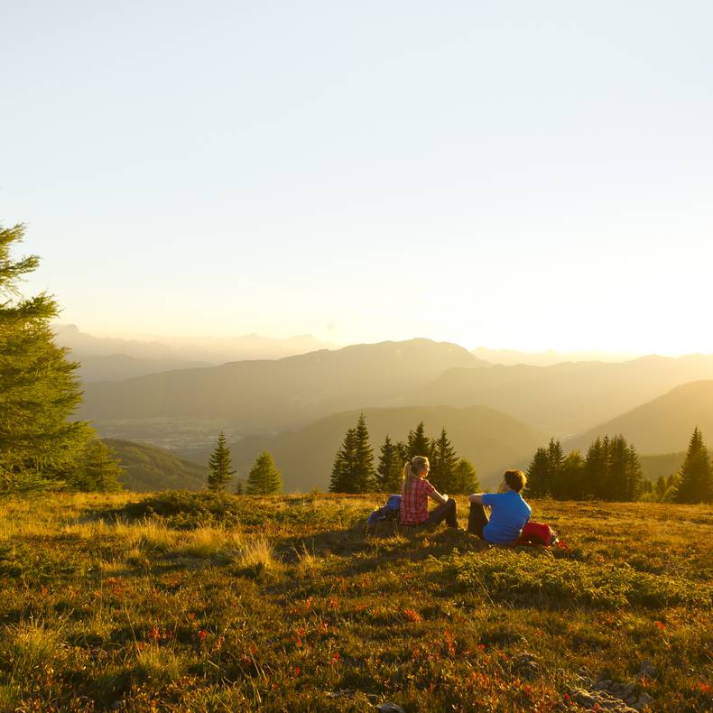 <p>Wandern am Alpe-Adria-Trail auf der Gerlitzen in der Region Villach</p>