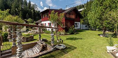 Fluss Chalet Smiley Hotel