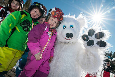 Kinder Skischule auf der Gerlitzen mit Kuschelbär