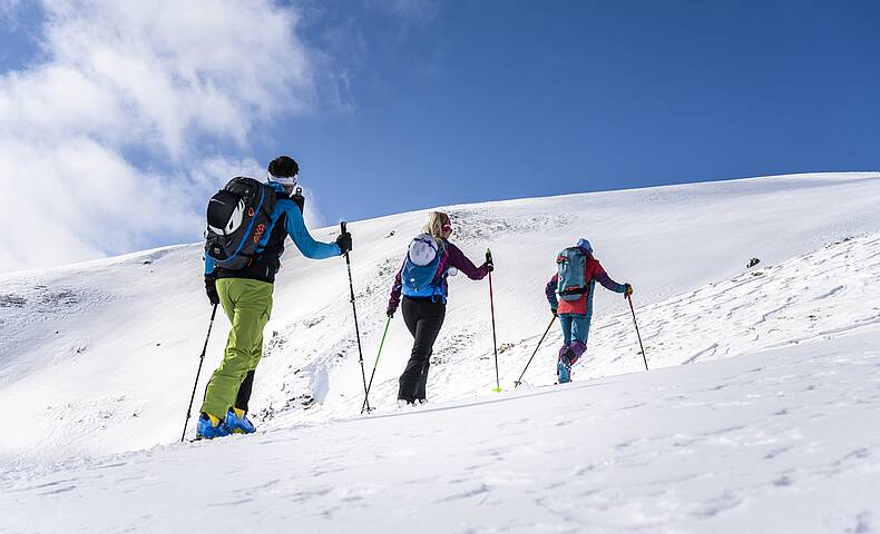 Skitourengeher bei der Nockberge Trail Skidurchquerung