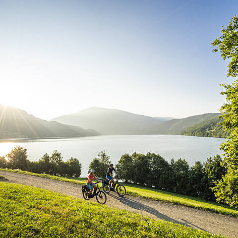 E-Biken am Millstaetter_See