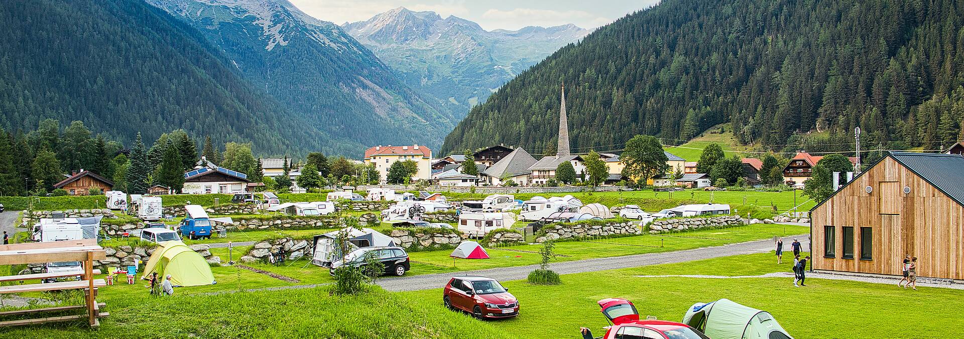 HOCHoben Campingplatz und Chalets