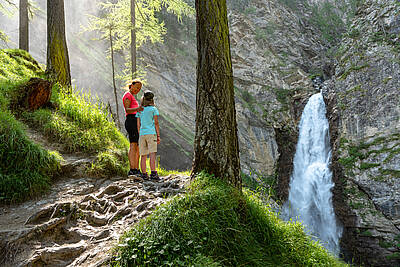 HT_Goessnitzfall_Ein imposanter Wasserfall in Heiligenblut