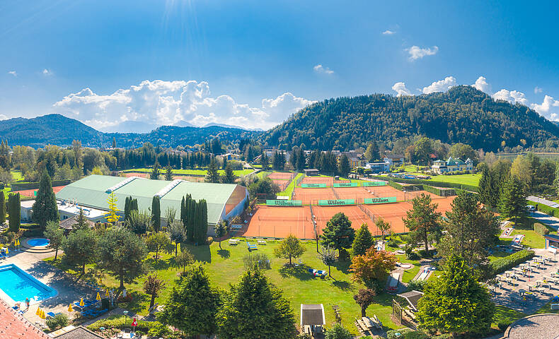 Tennis im Hotel Mori am Klopeiner See_Luftaufnahme