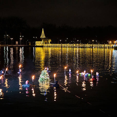 Christbaumversenken Winter Brauchtum