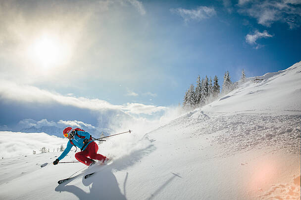 Abfahrt nach der Skitour im Naturpark Dobratsch_Region Villach