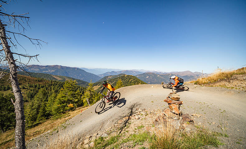 2 Biker am Nockbike Flow Country Trail Bad Kleinkirchheim