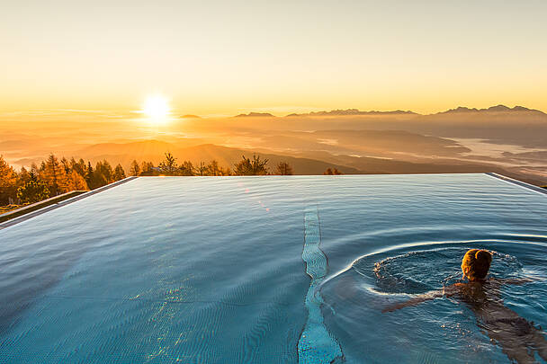 Infinity Pool Mountain Resort Feuerberg  